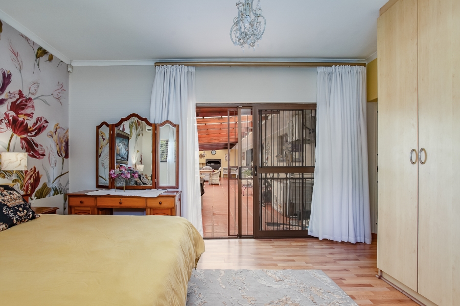 To Let 6 Bedroom Property for Rent in Groenvlei Western Cape